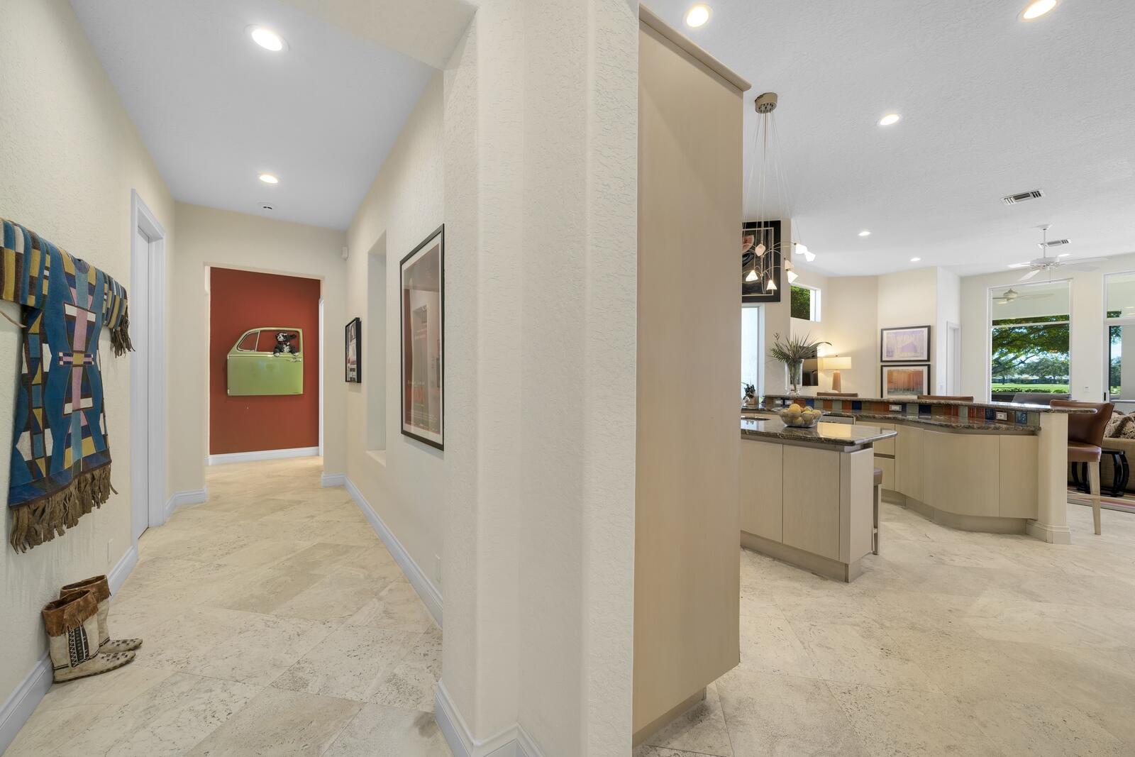 14 Country Road Boynton Beach, FL 33436 - Photo 27 of 46 Hallway