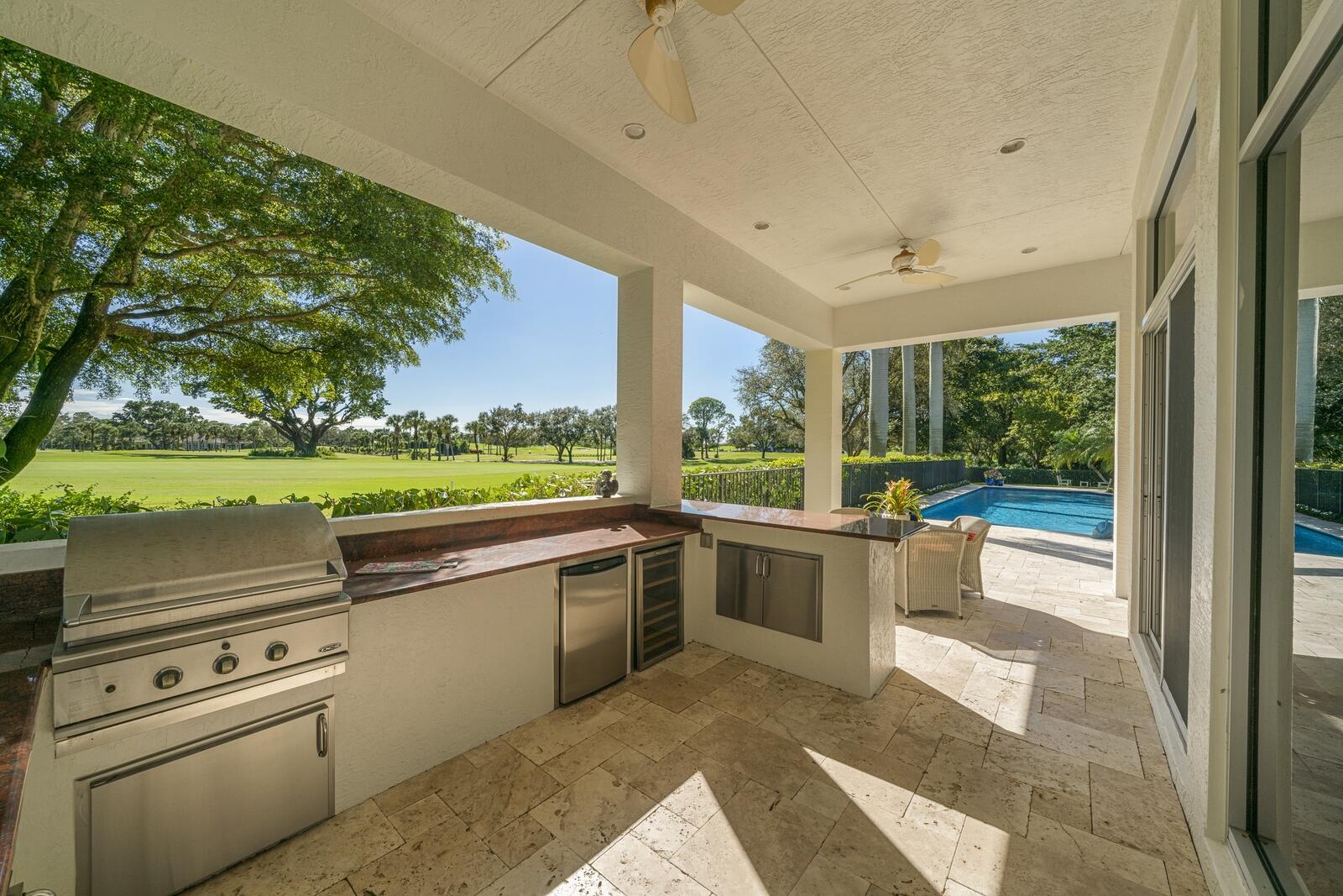 14 Country Road Boynton Beach, FL 33436 - Photo 36 of 46 Summer Kitchen