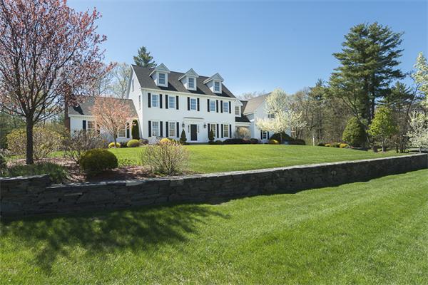 6 Hannah Graves Way North Reading, MA 01864 - Photo 1 of 17 Gallery Image 1