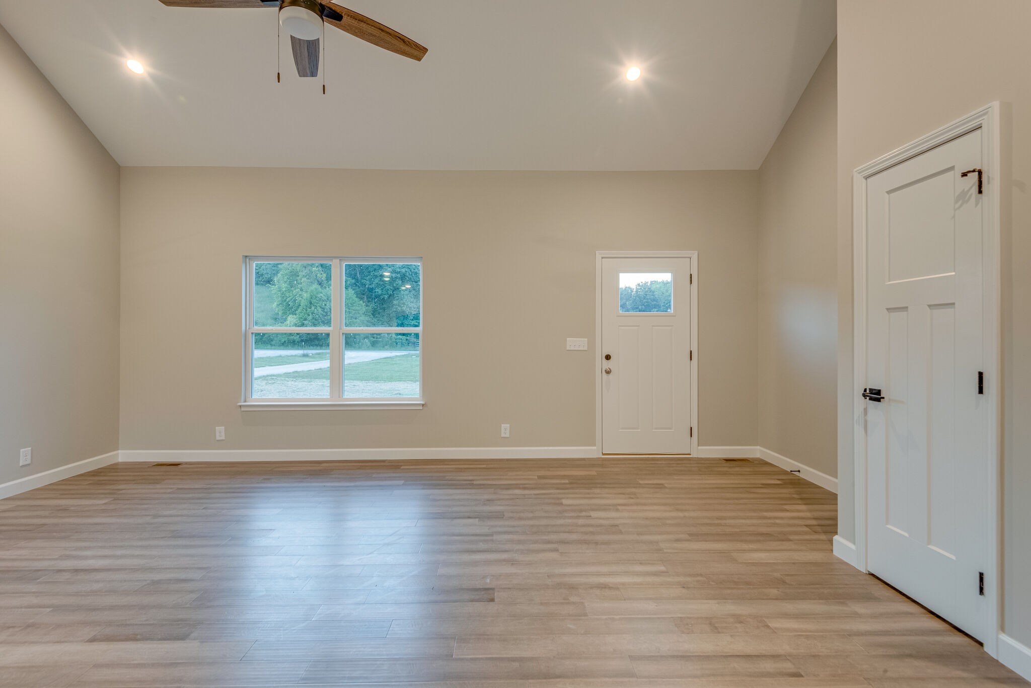 562 Sycamore Road Dickson, TN 37055 - Photo 14 of 34 Gallery Image 14