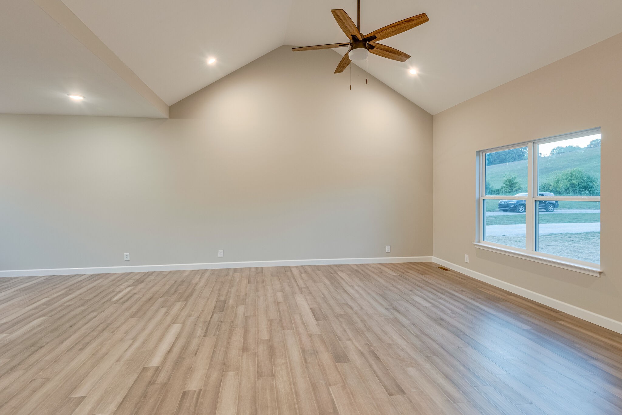 562 Sycamore Road Dickson, TN 37055 - Photo 8 of 34 Gallery Image 8