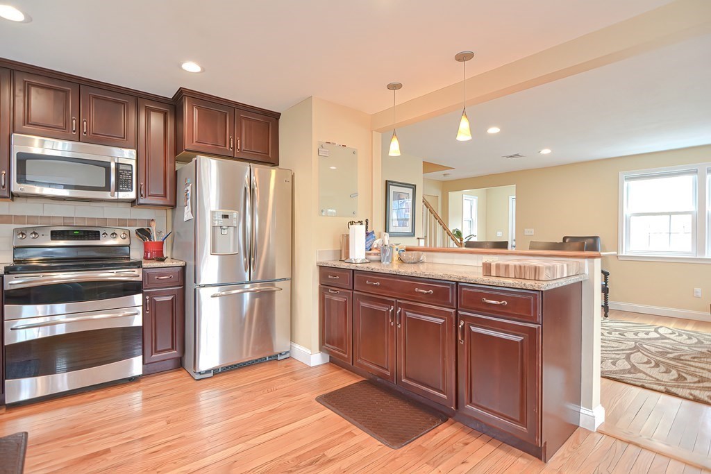 21 Birch Road Natick, MA 01760 - Photo 7 of 42