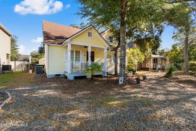 $420,000 | 166 Northwest 7th Street, Oak Island, NC 28465