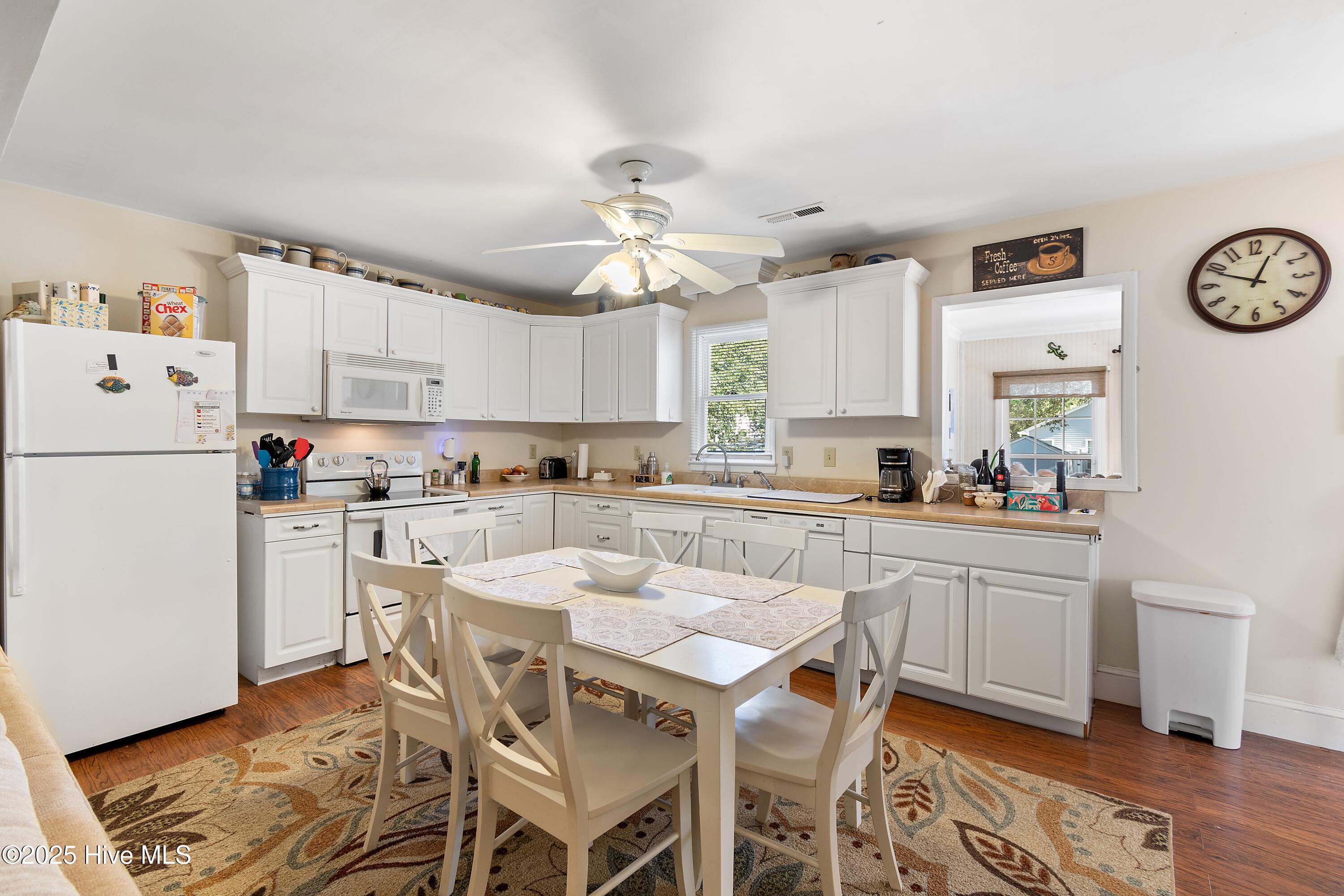 166 Northwest 7th Street Oak Island, NC 28465 - Photo 9 of 39 Kitchen