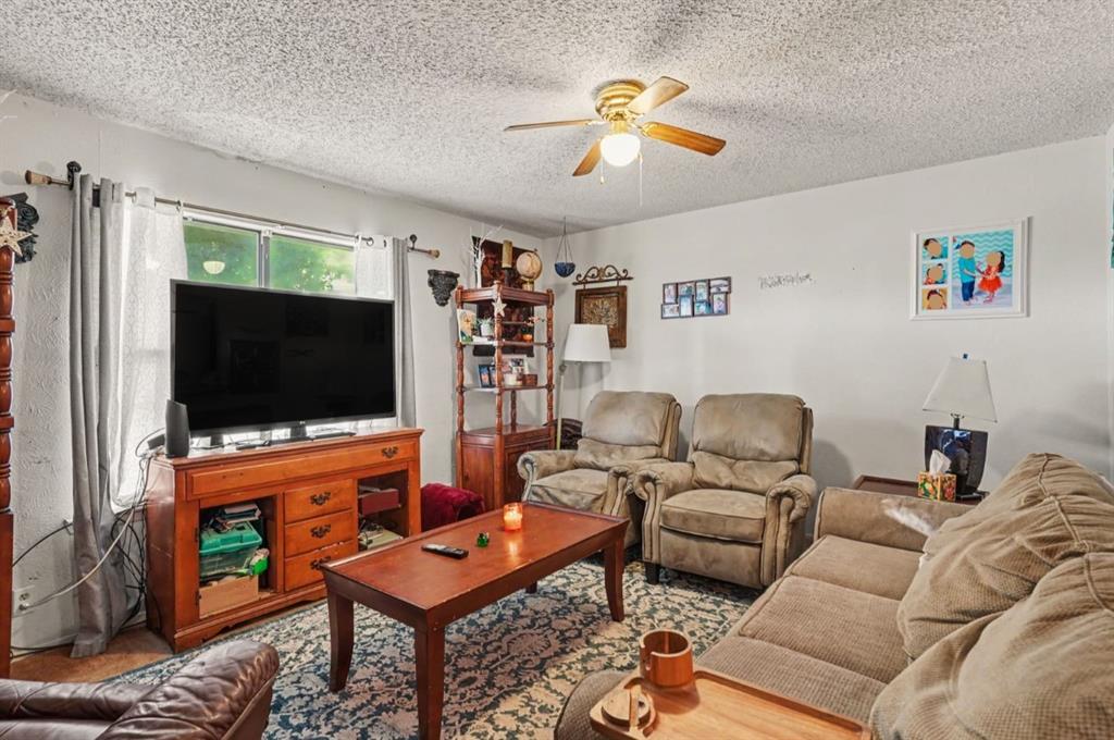 3315 Fallmeadow Street Denton, TX 76207 - Photo 5 of 25
