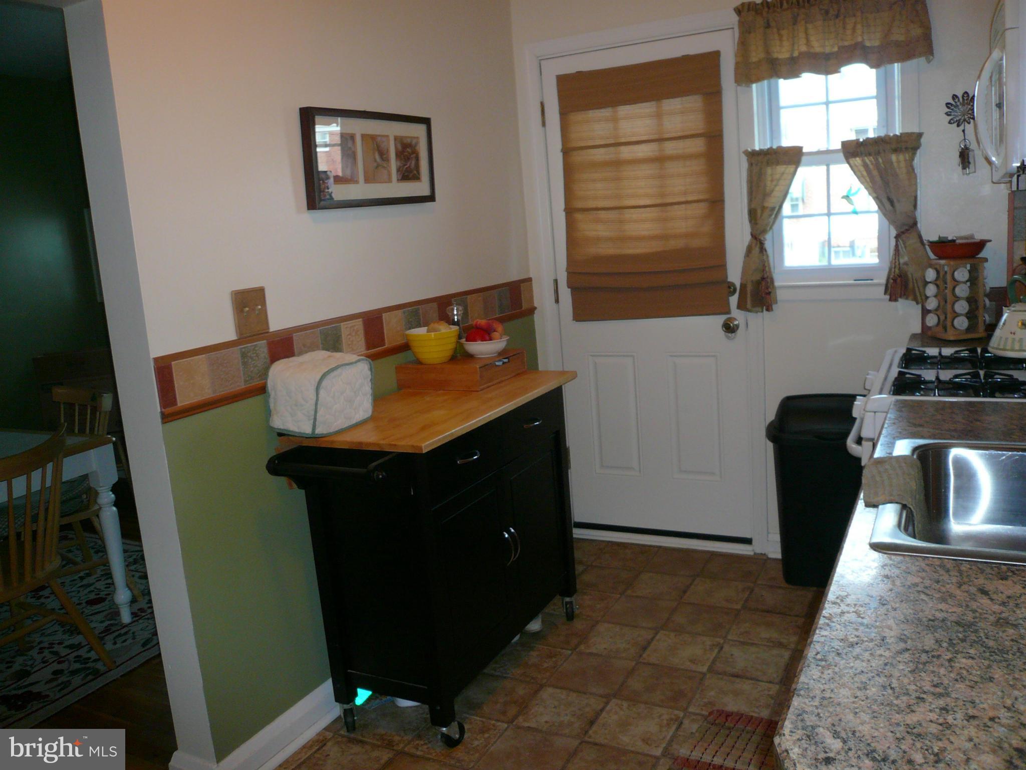 2018 Ormand Road Baltimore, MD 21222 - Photo 11 of 21 a living room with furniture