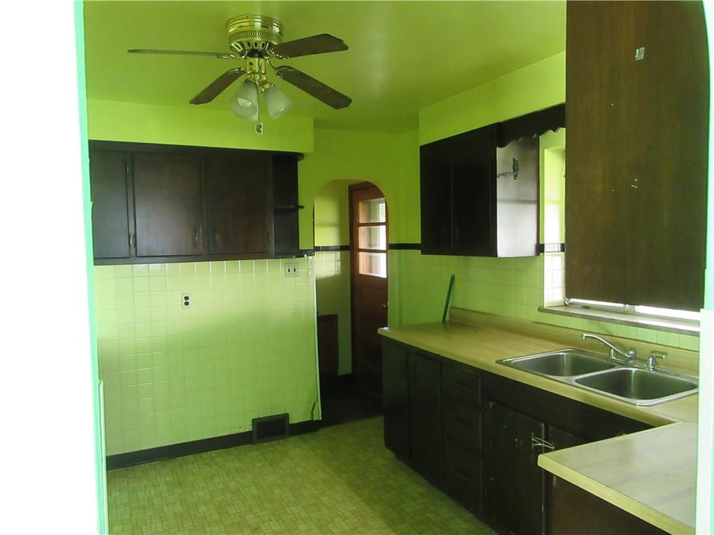 1181 Sugar Hollow Road Apollo, PA 15613 - Photo 4 of 17 Kitchen