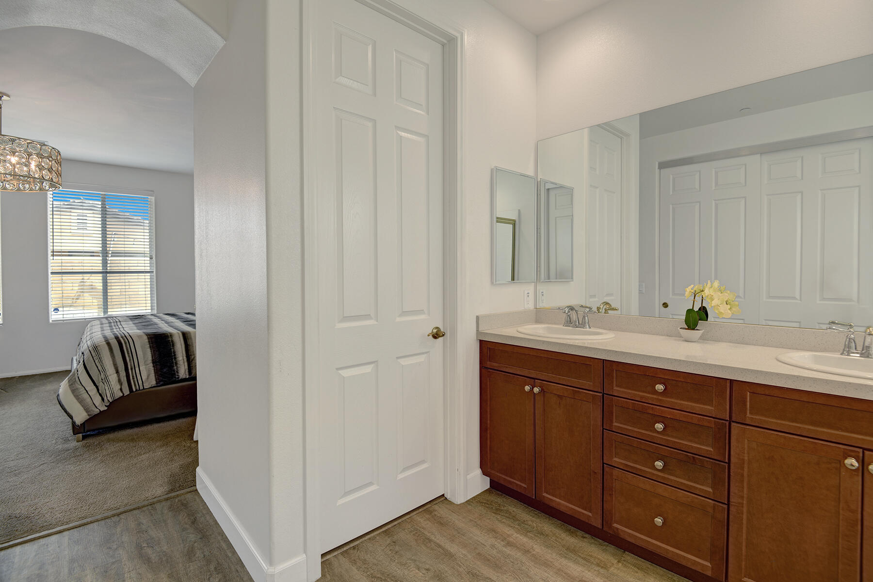 81314 Avenida Romero Indio, CA 92201 - Photo 19 of 30 MAIN BEDROOM BATHROOM REVERSE.jpg mls