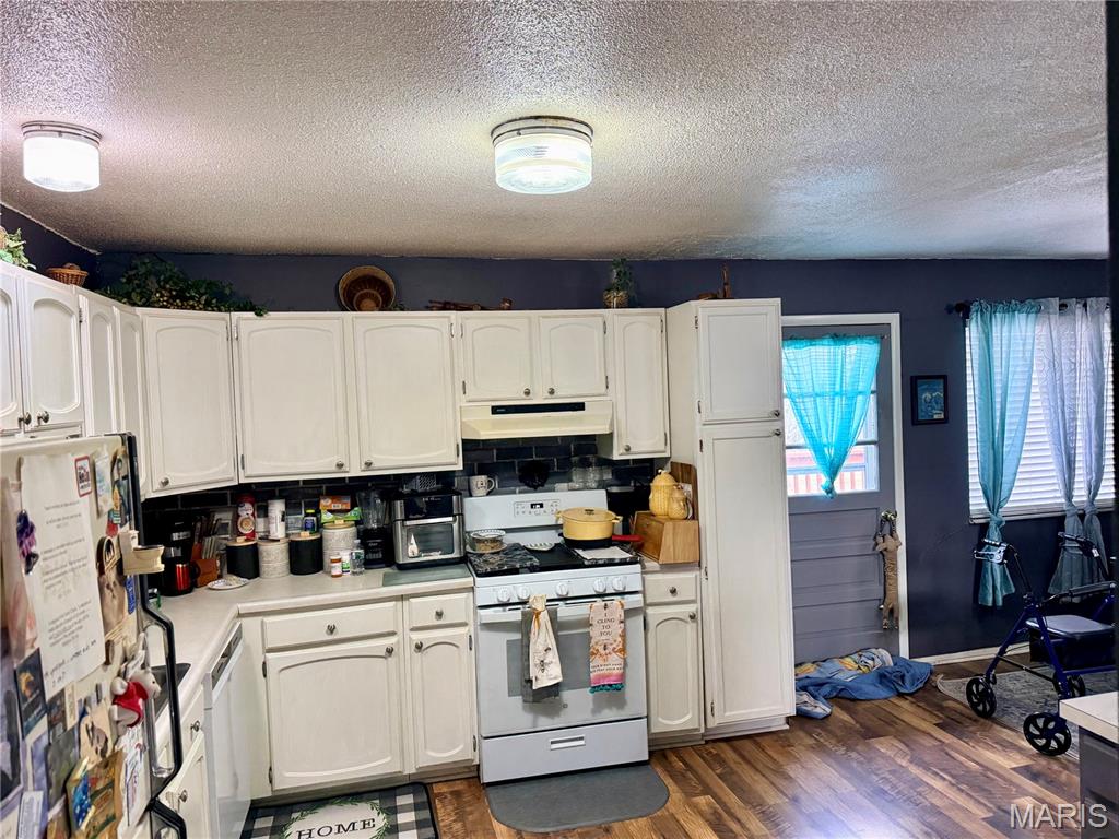 25667 Booneslick Farm Road Wright City, MO 63390 - Photo 13 of 36