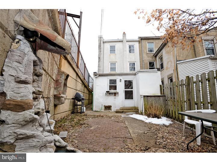 114 Rector Street Philadelphia, PA 19127 - Photo 8 of 14 Patio