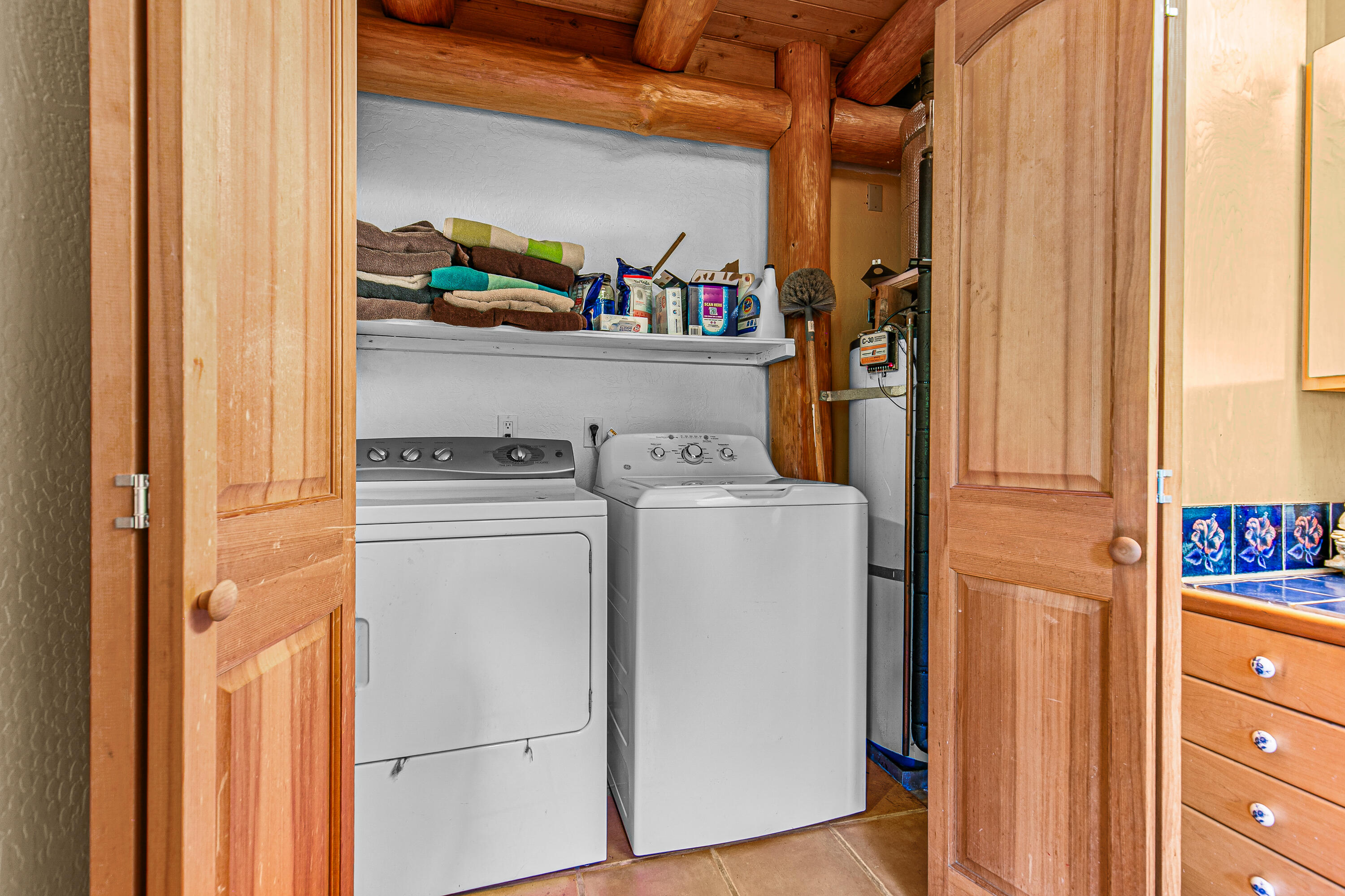 3496 East Fork Road Williams, OR 97544 - Photo 18 of 97 washer/dryer