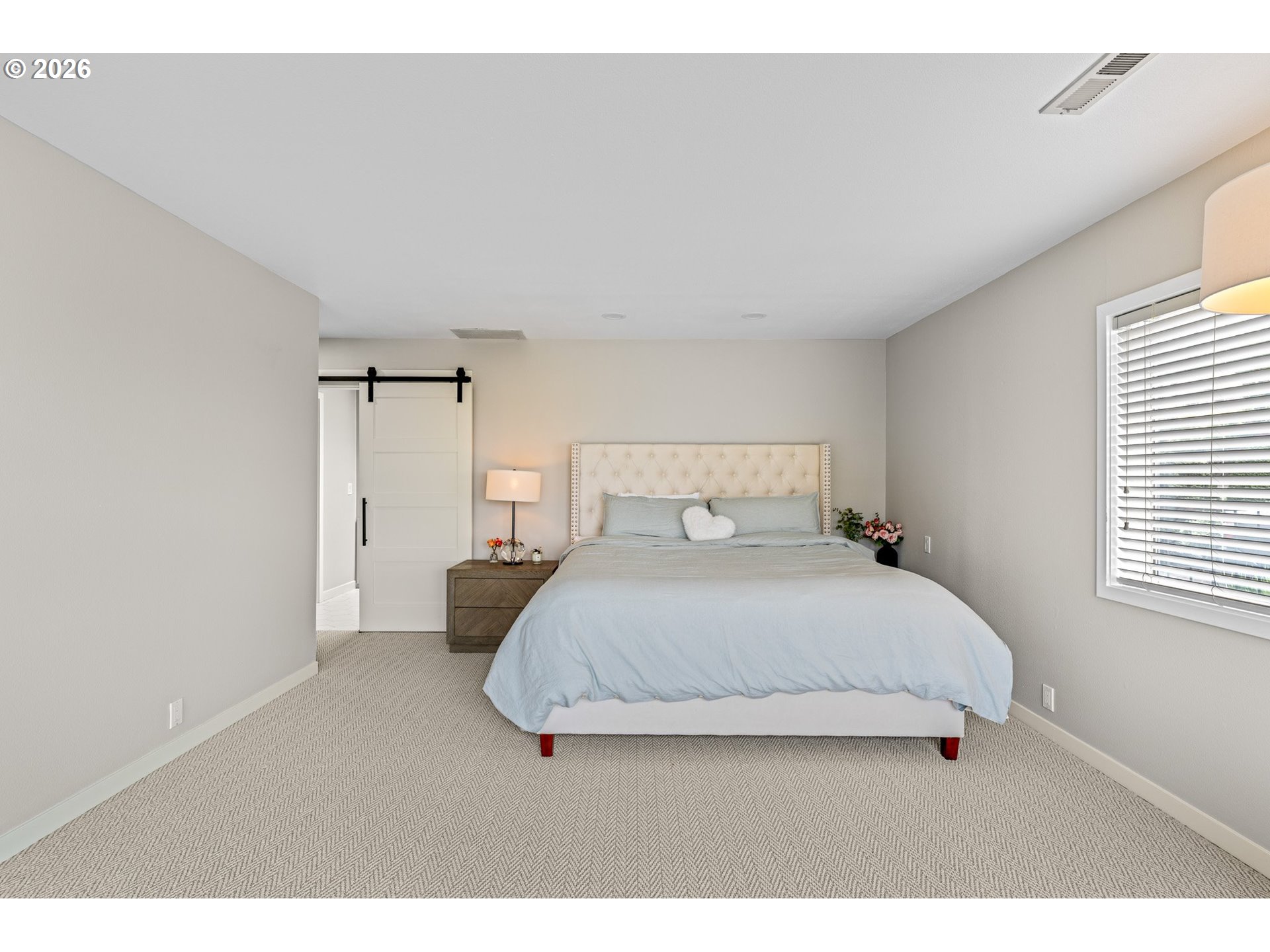 1089 Southwest Summit View Drive Portland, OR 97225 - Photo 21 of 44