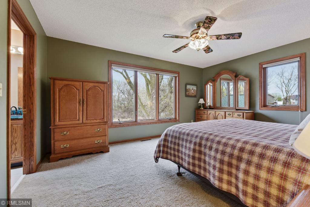 1277 Otter Ridge Road St. Paul, MN 55110 - Photo 17 of 38 Gallery Image 17