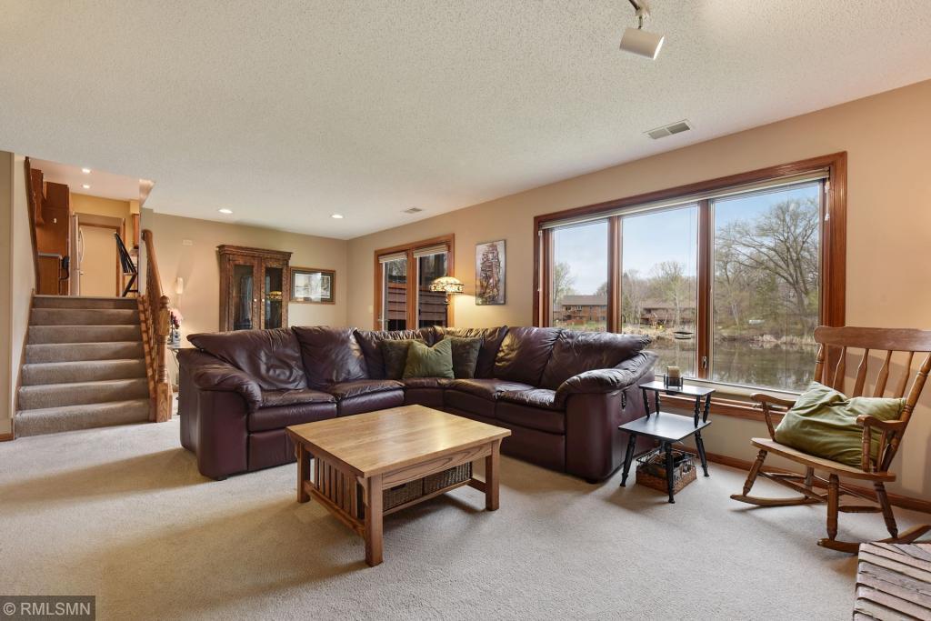 1277 Otter Ridge Road St. Paul, MN 55110 - Photo 22 of 38 Gallery Image 22