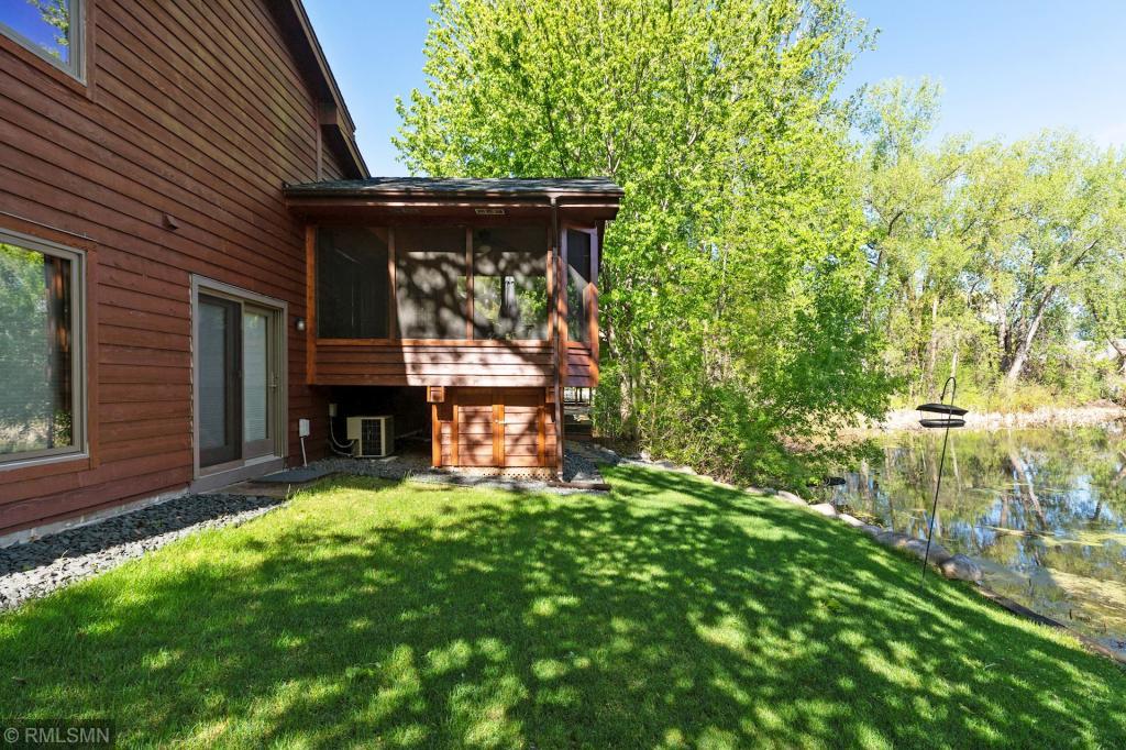 1277 Otter Ridge Road St. Paul, MN 55110 - Photo 37 of 38 Gallery Image 37
