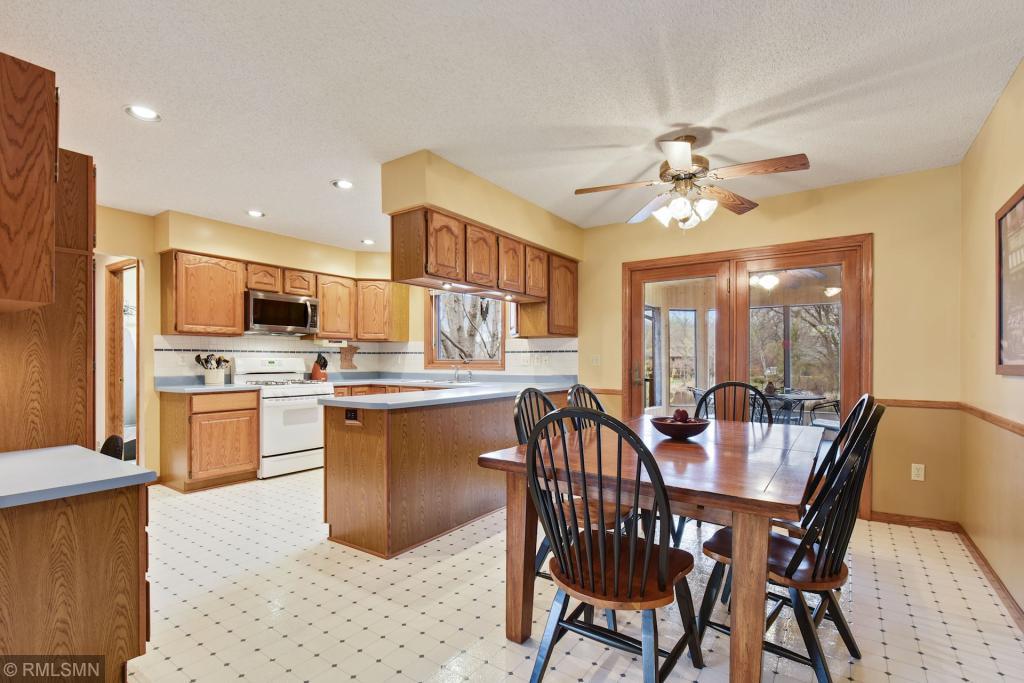 1277 Otter Ridge Road St. Paul, MN 55110 - Photo 8 of 38 Gallery Image 8