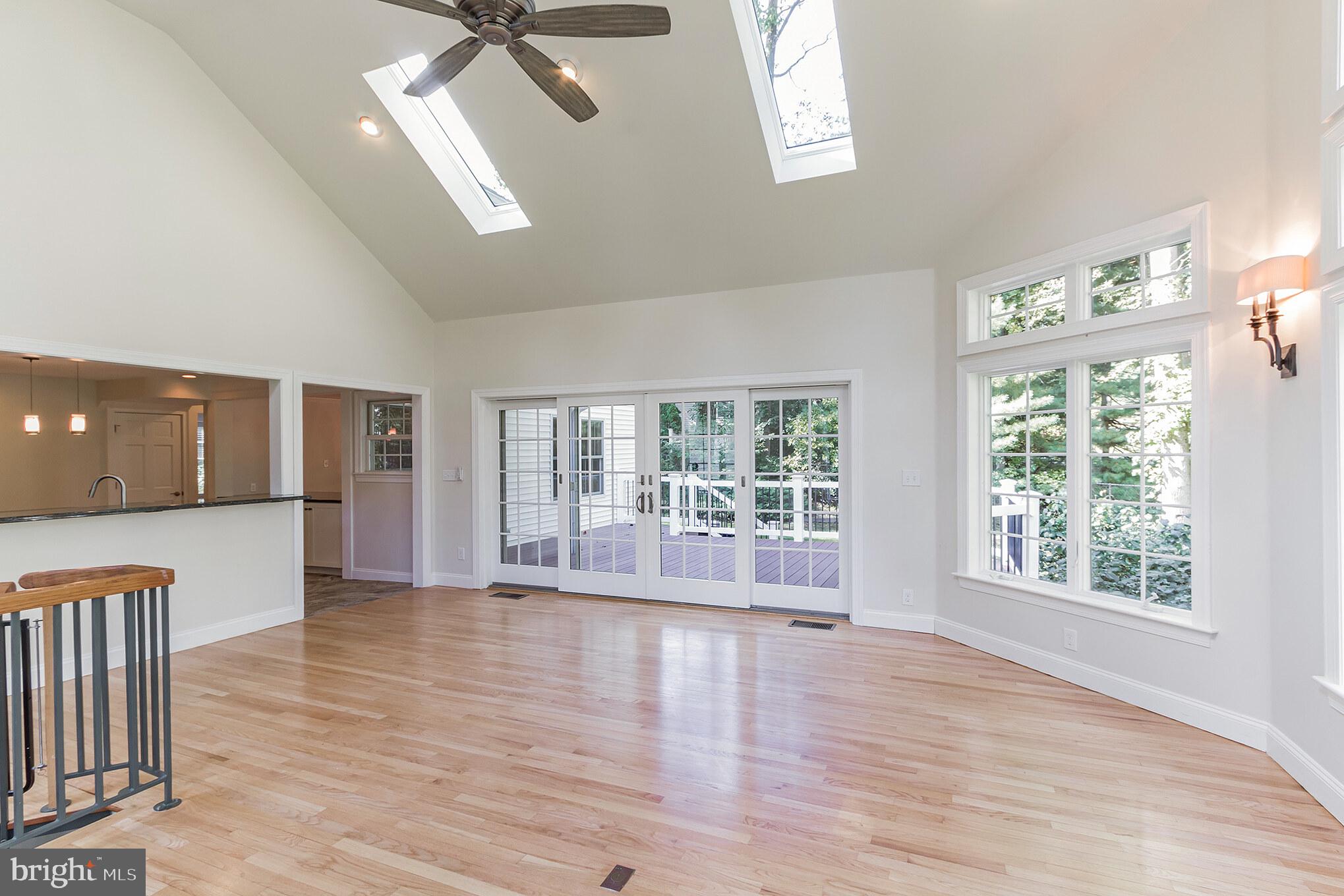 51 Summit Road Malvern, PA 19355 - Photo 22 of 39 Family Rm - H/W Flooring- Access to Deck