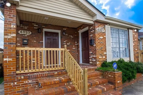 $1,275 | 4323 Touro Street, New Orleans, LA 70122