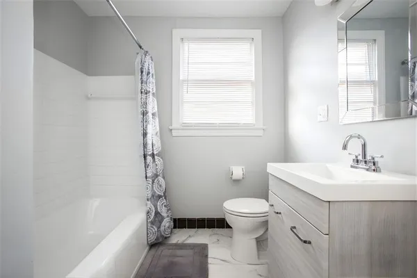 $1,275 | 4323 Touro Street, New Orleans, LA 70122