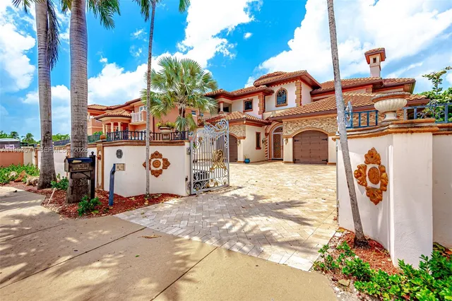 $18,000 | 674 Ocean Boulevard, Golden Beach, FL 33160