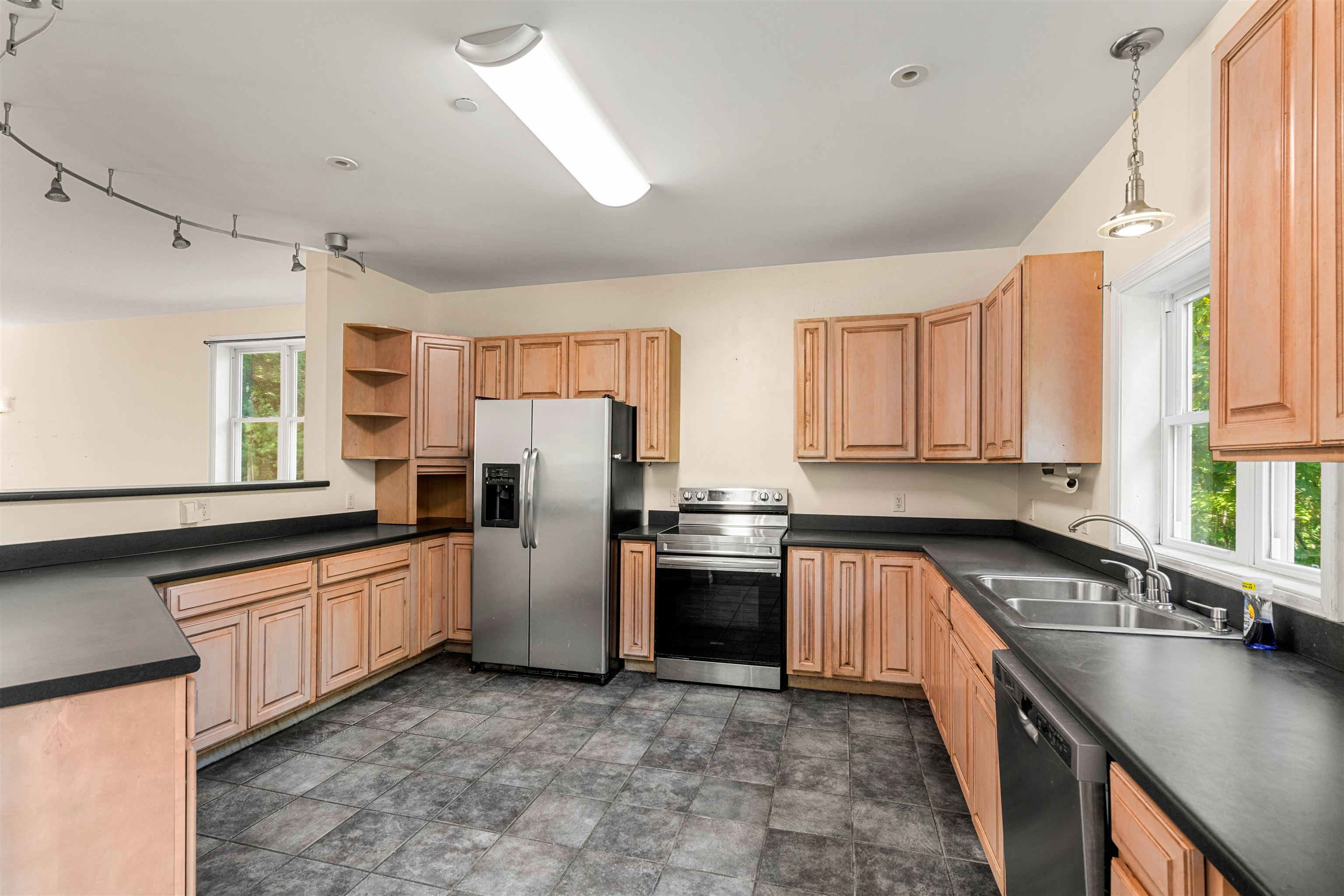 106 Rangeway Road Dunbarton, NH 03046 - Photo 12 of 38