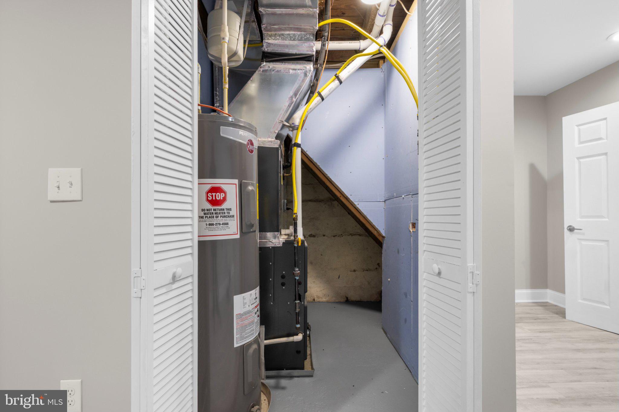 145 North Monastery Avenue Baltimore, MD 21229 - Photo 28 of 45 Efficient utility space revealed.