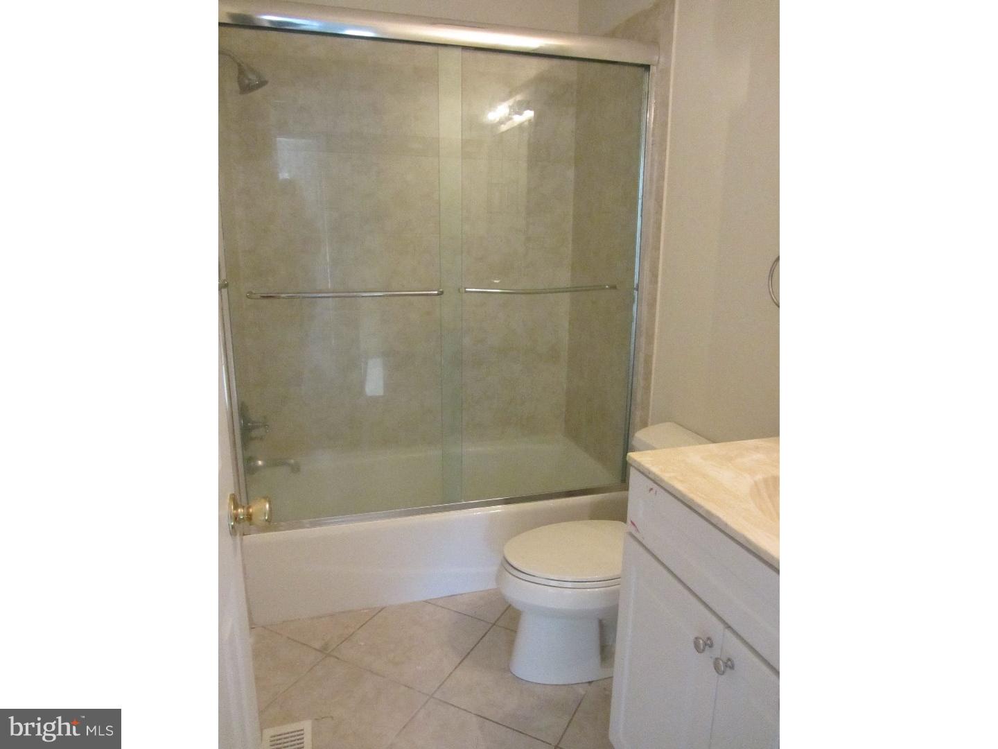 23 Uranus Road Sewell, NJ 08080 - Photo 17 of 19 Bathroom