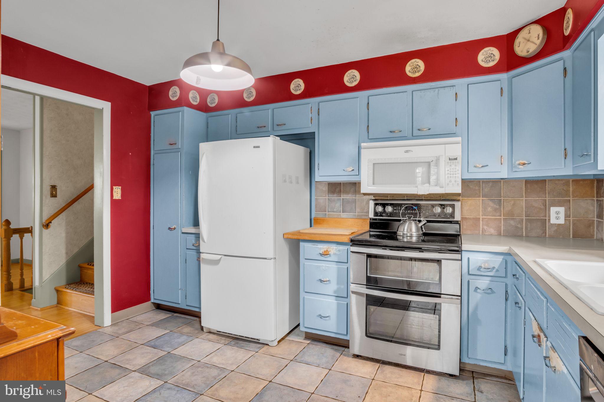 1689 Randow Road York, PA 17403 - Photo 10 of 44 Gallery Image 10