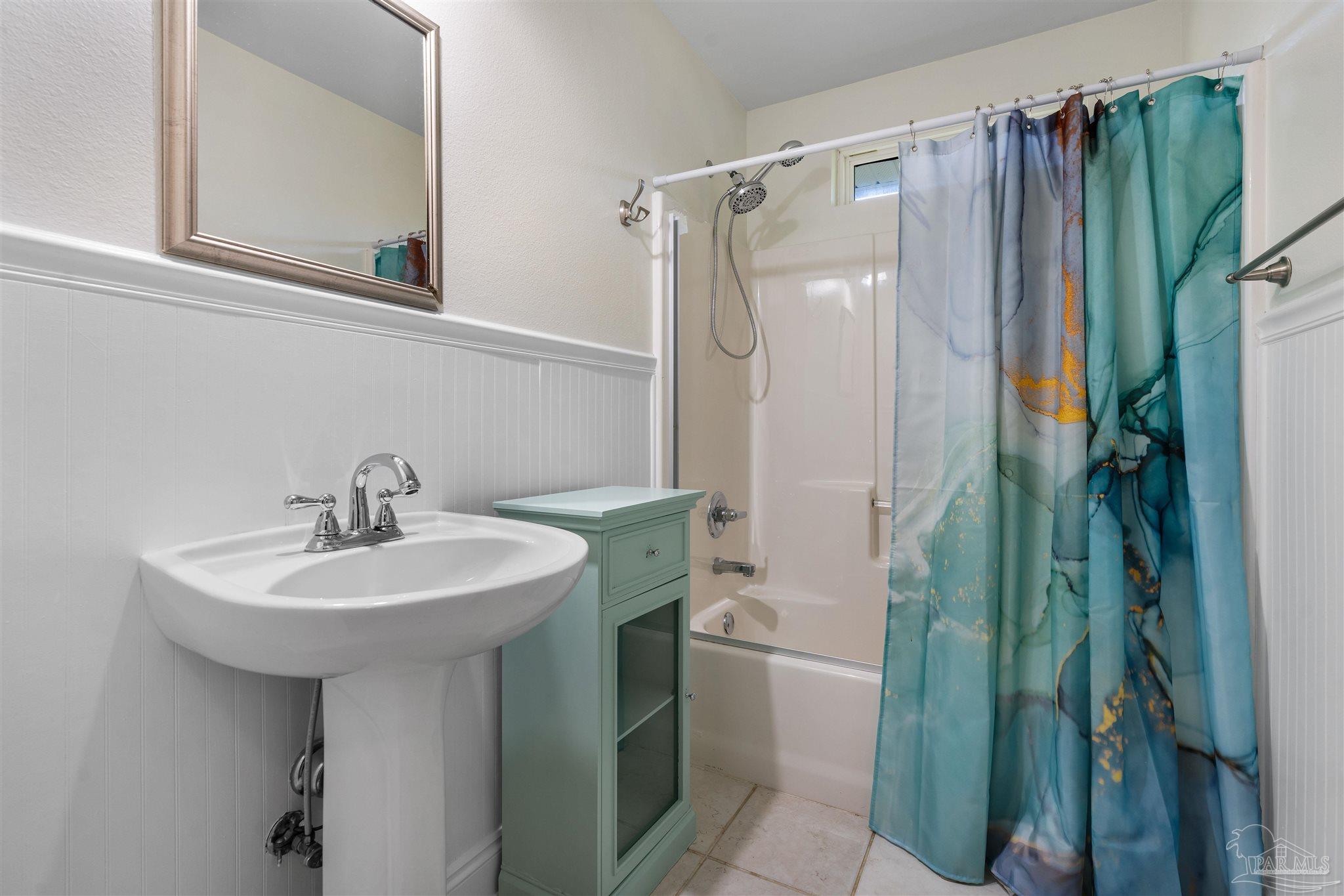 5635 Galvez Road Pensacola, FL 32507 - Photo 11 of 23 Gallery Image 11