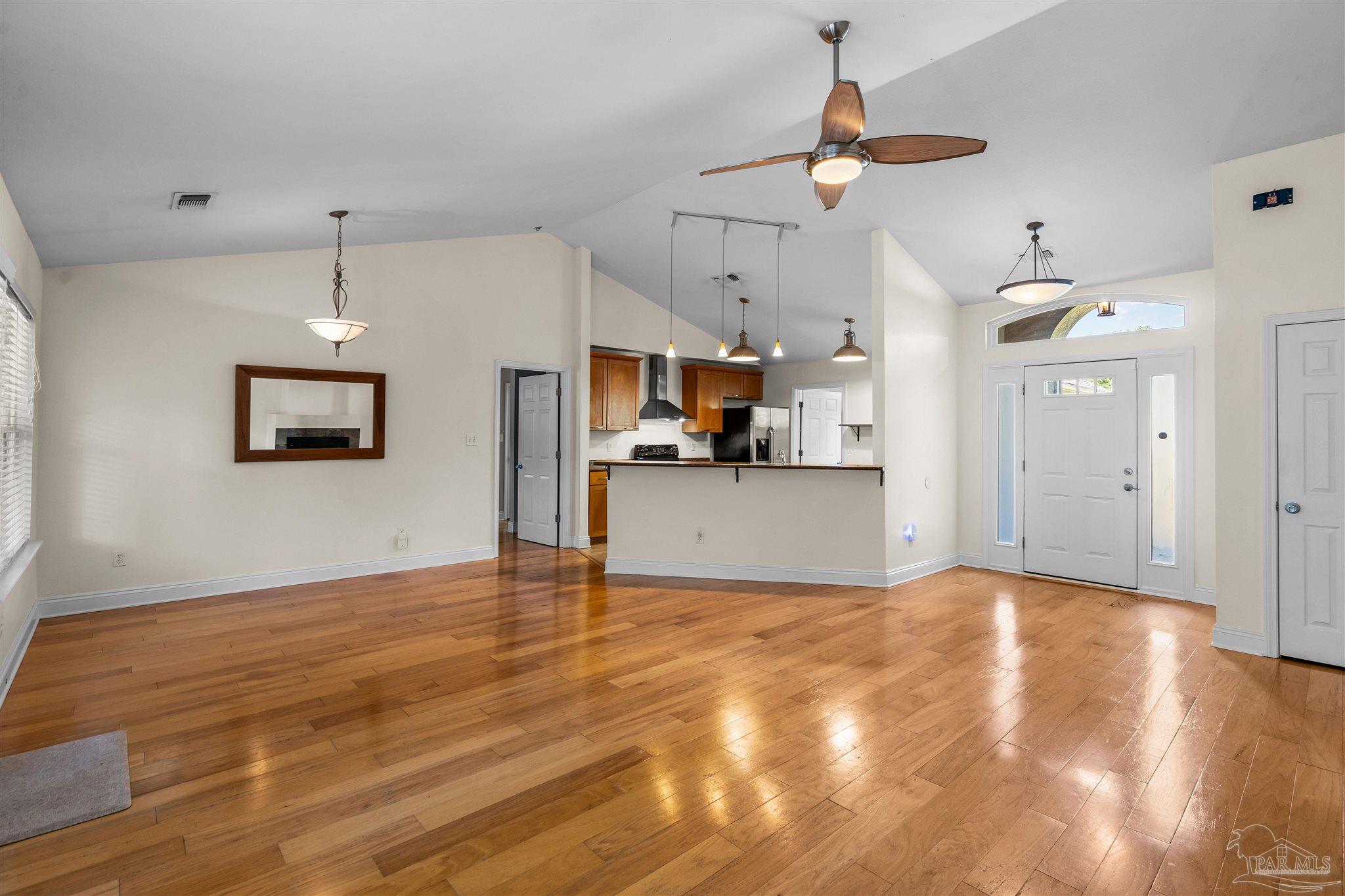 5635 Galvez Road Pensacola, FL 32507 - Photo 3 of 23 Gallery Image 3