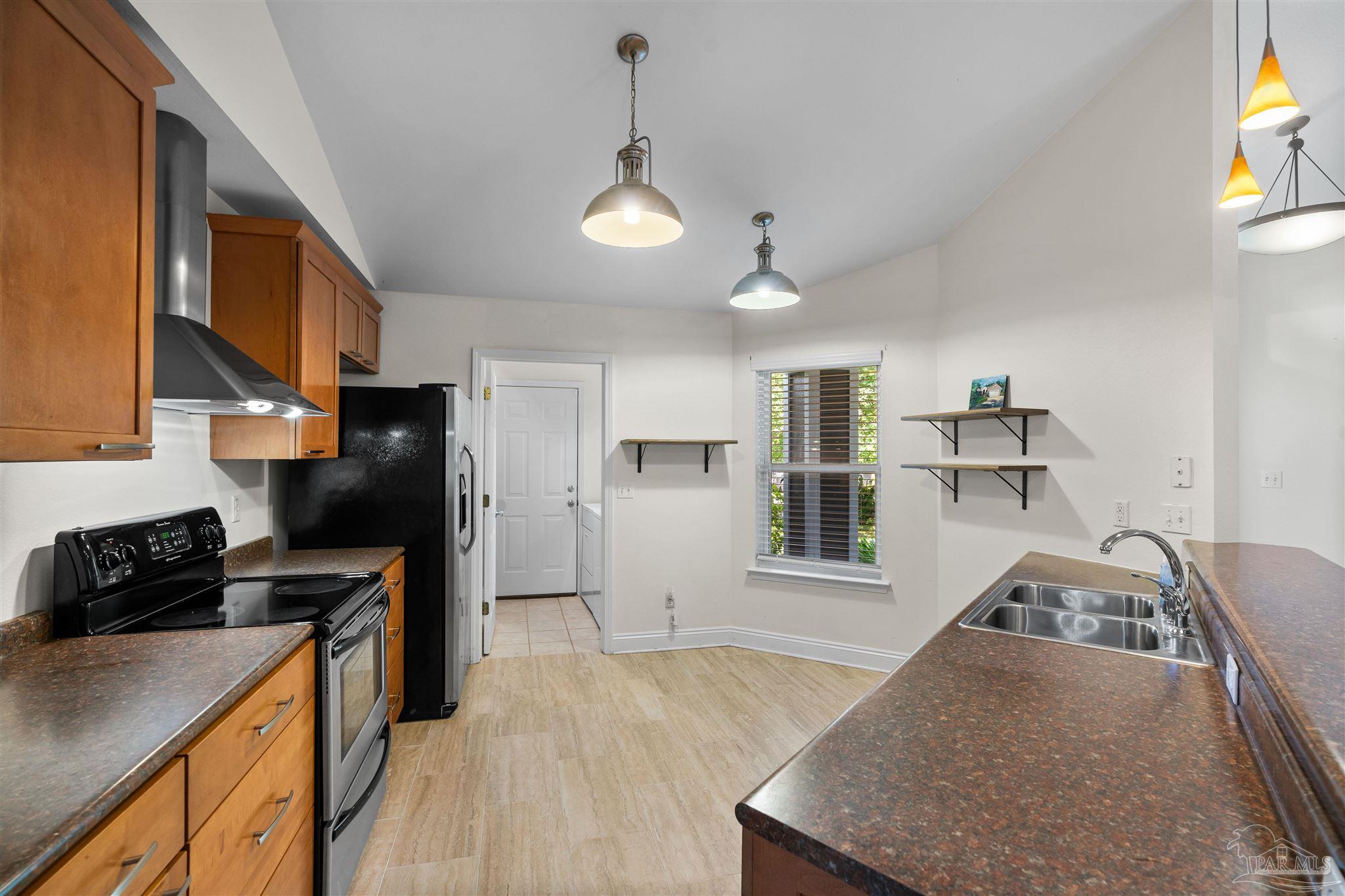 5635 Galvez Road Pensacola, FL 32507 - Photo 5 of 23 Gallery Image 5