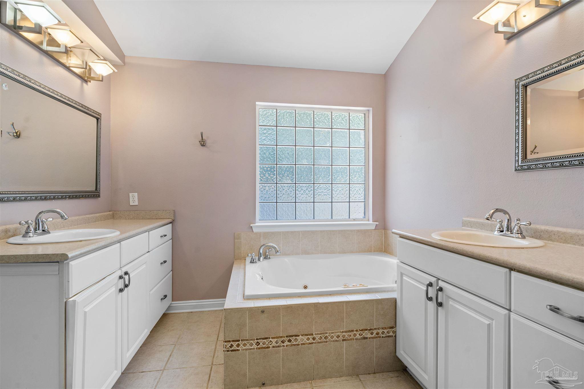 5635 Galvez Road Pensacola, FL 32507 - Photo 8 of 23 Gallery Image 8