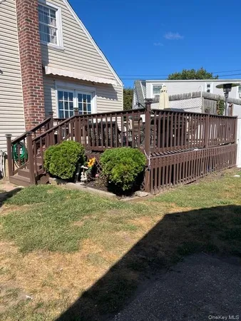 $985,000 | 82 Westcott Street, Inwood, NY 11096