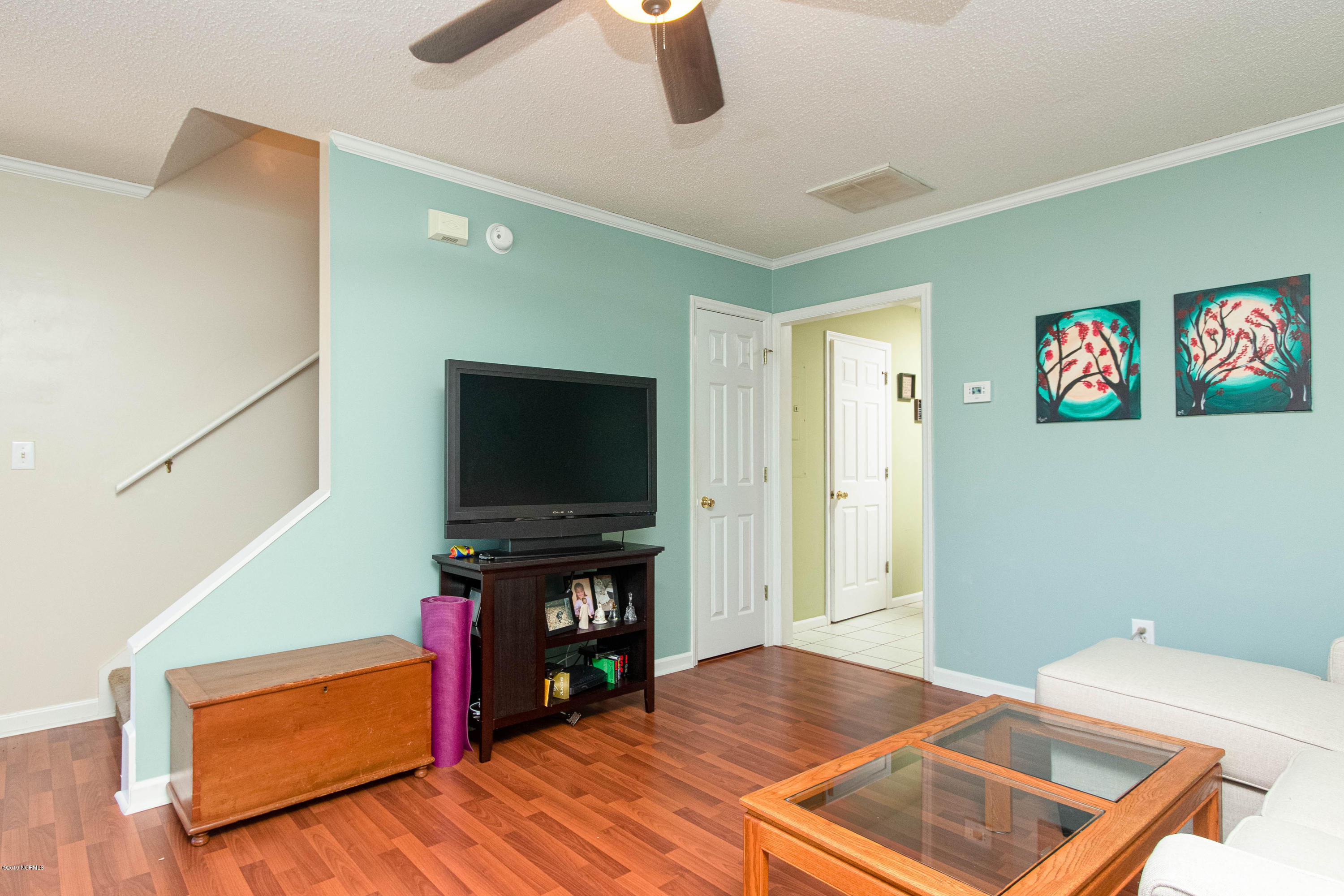 303 Barbour Road, Unit 903 Morehead City, NC 28557 - Photo 11 of 27 903-courtyard-web-11