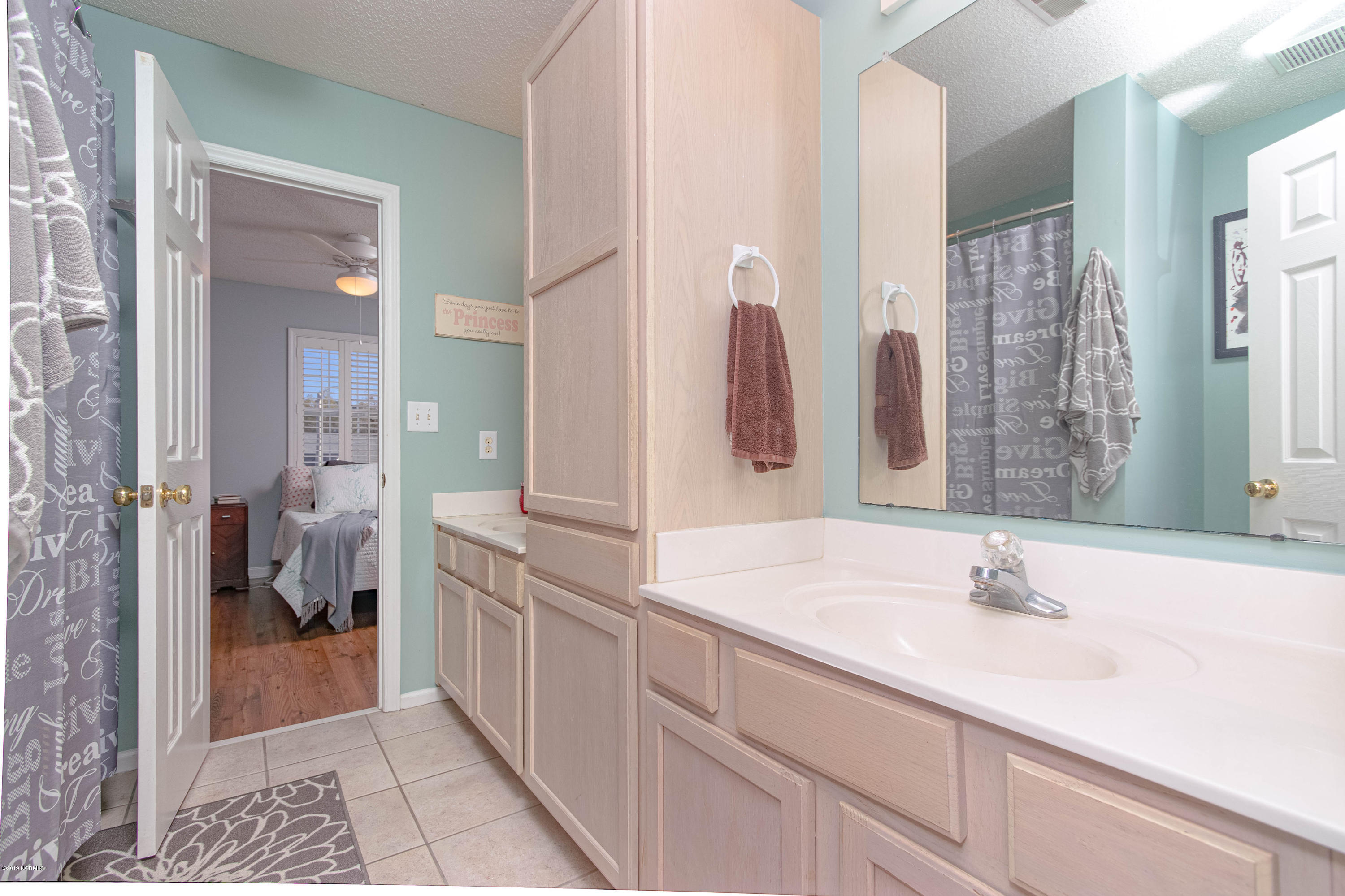 303 Barbour Road, Unit 903 Morehead City, NC 28557 - Photo 22 of 27 903-courtyard-web-22