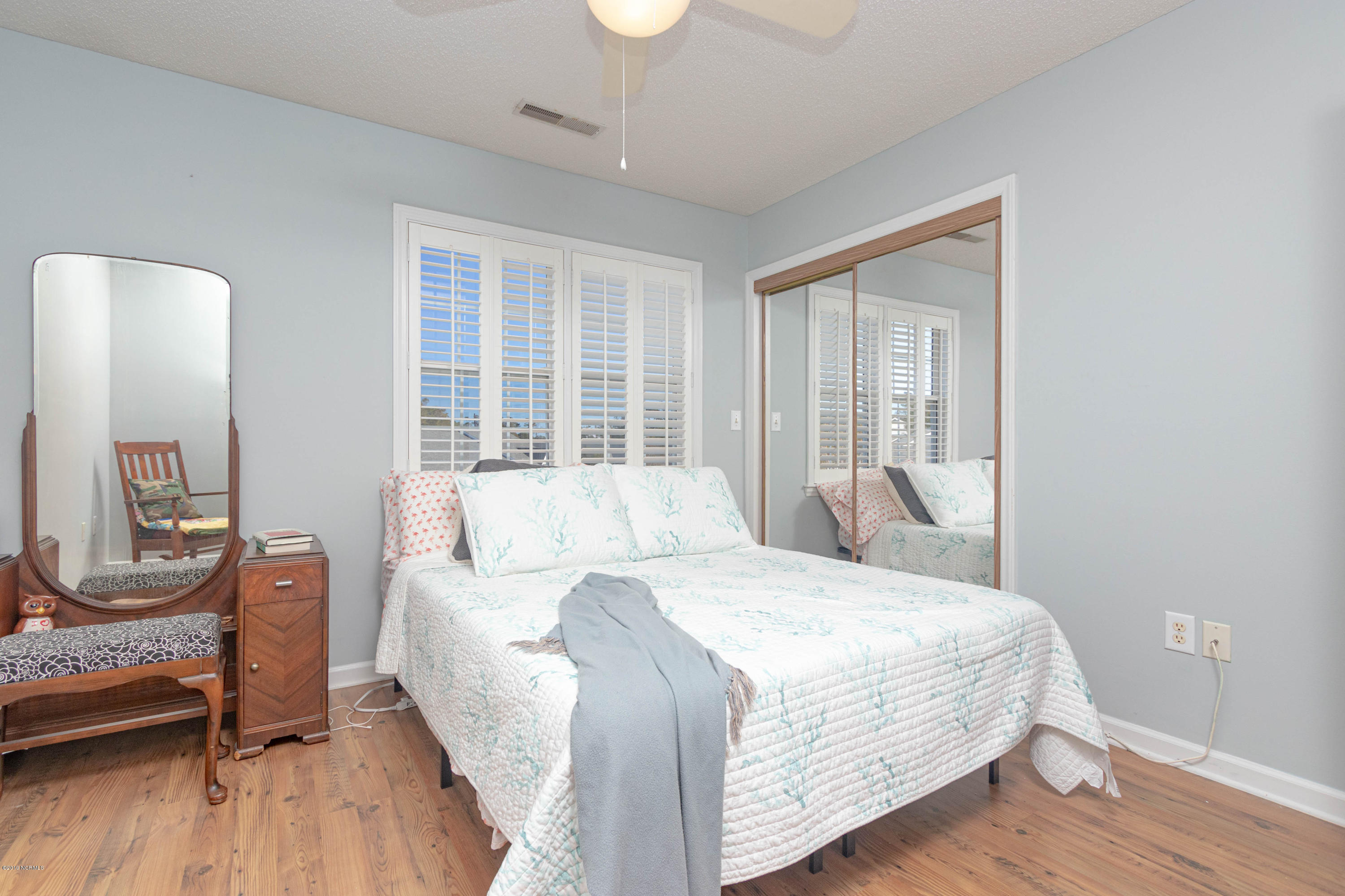 303 Barbour Road, Unit 903 Morehead City, NC 28557 - Photo 24 of 27 903-courtyard-web-24