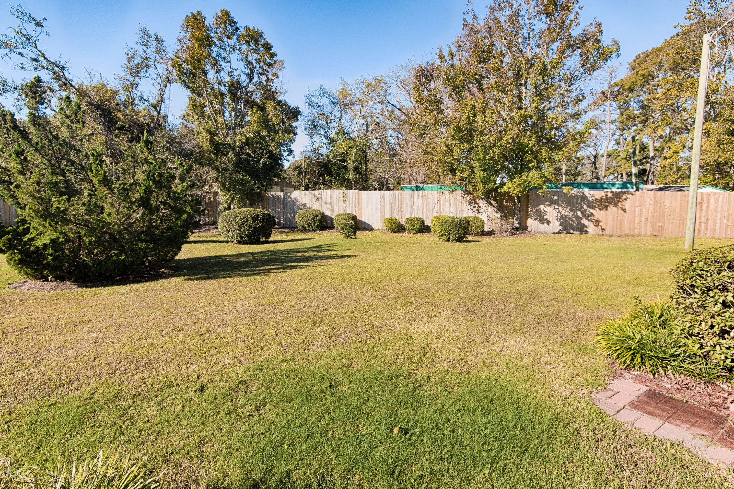 303 Barbour Road, Unit 903 Morehead City, NC 28557 - Photo 8 of 27 903-courtyard-web-8