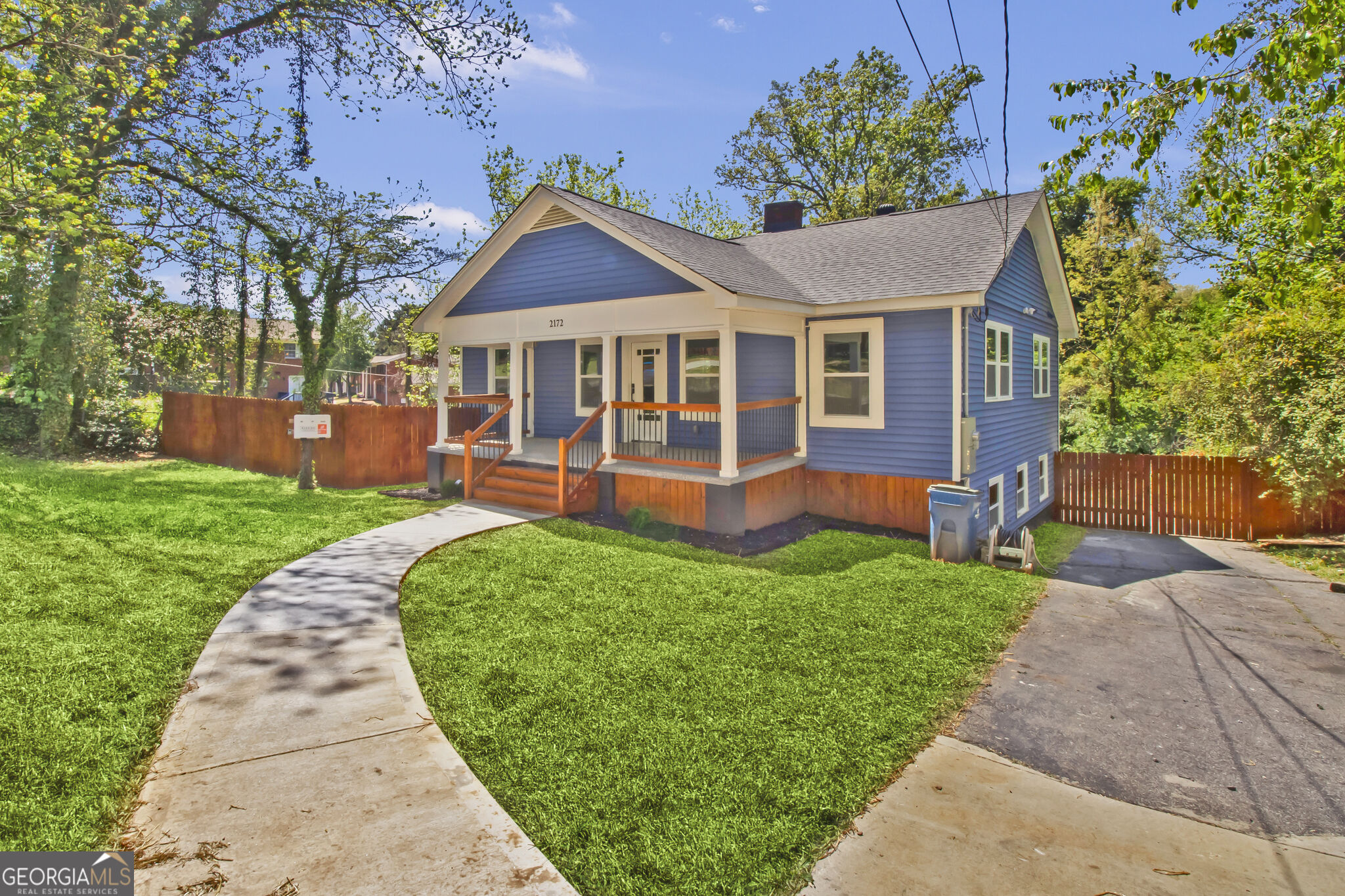 2172 Ben Hill Road East Point, GA 30344 - Photo 2 of 31 Gallery Image 2