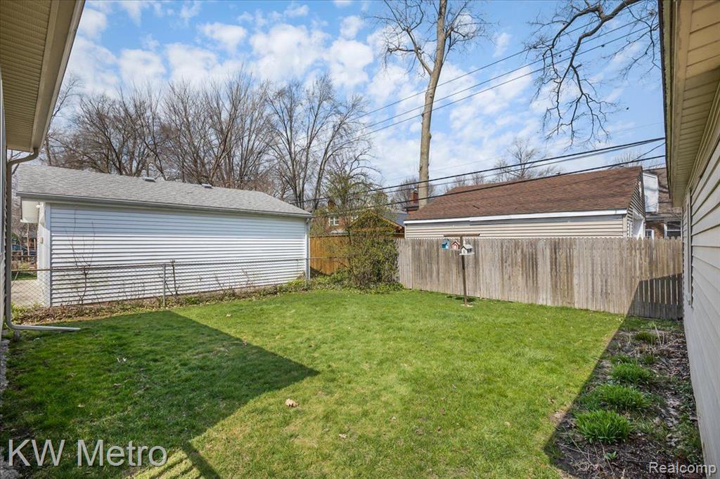 1900 Franklin Road Berkley, MI 48072 - Photo 31 of 36
