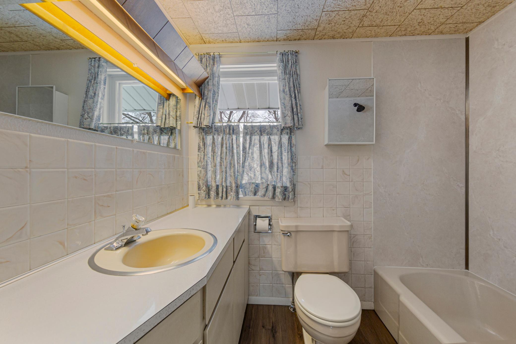 730 9th Street Northwest Faribault, MN 55021 - Photo 13 of 18