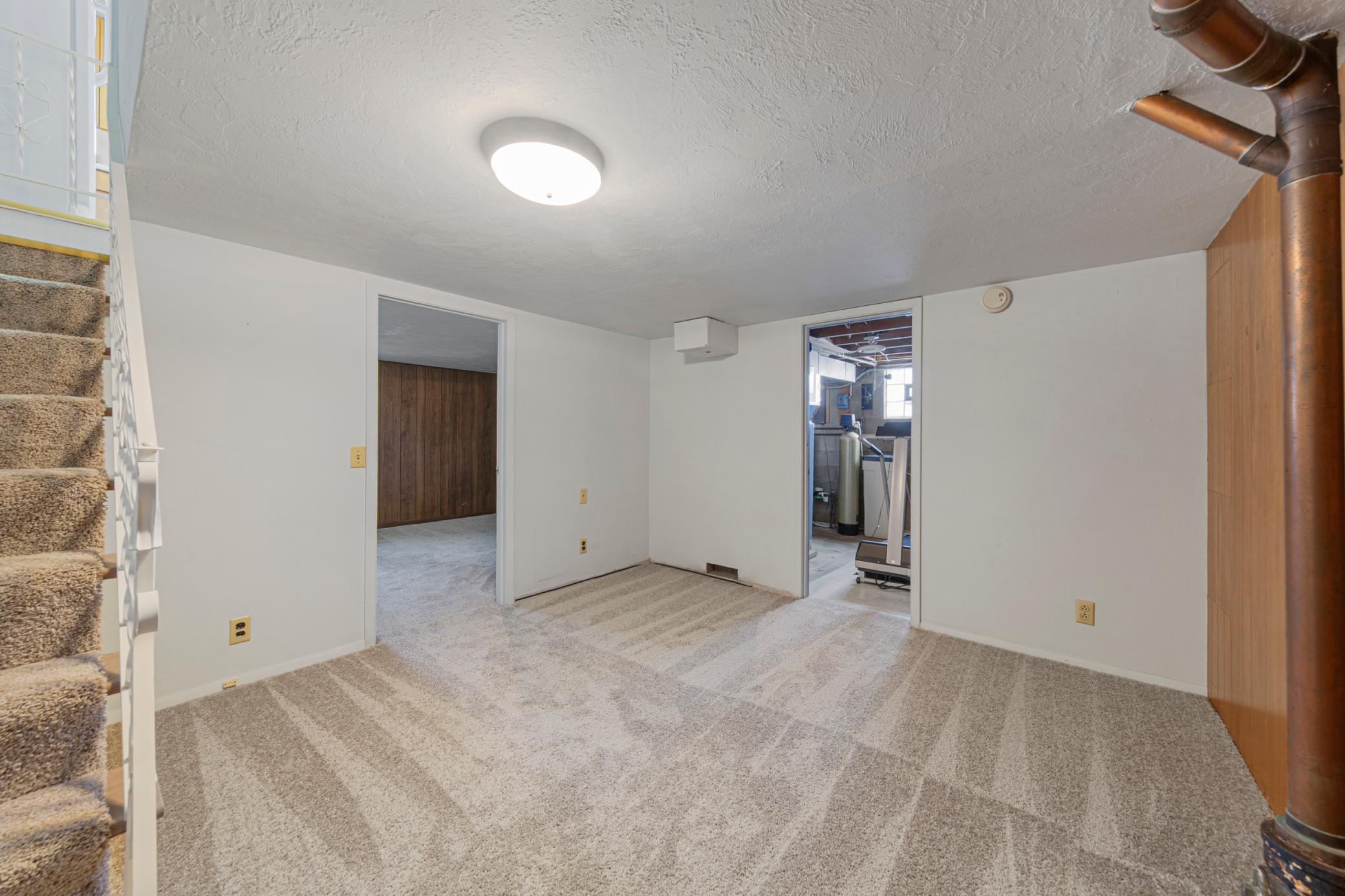 730 9th Street Northwest Faribault, MN 55021 - Photo 15 of 18