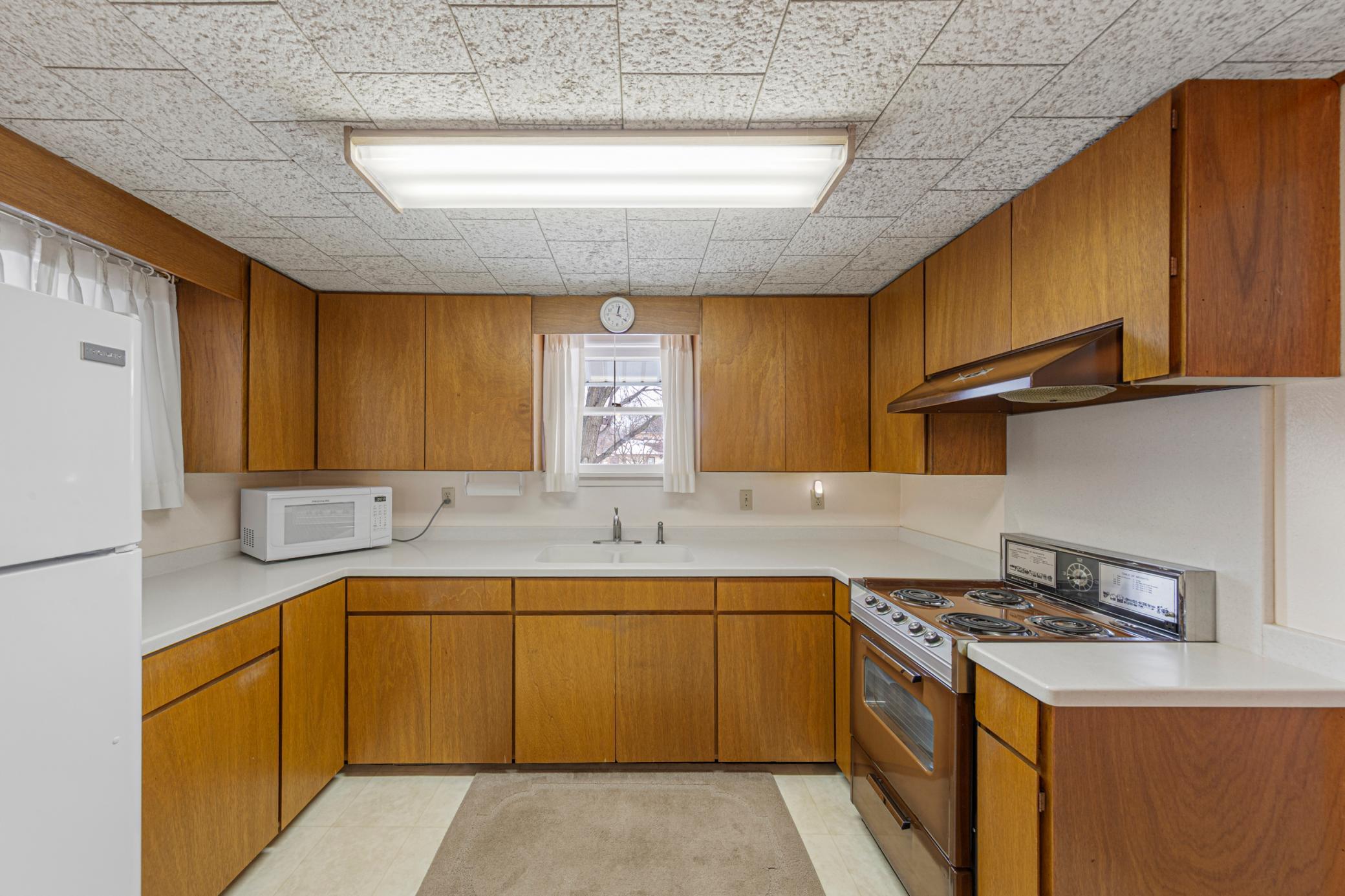 730 9th Street Northwest Faribault, MN 55021 - Photo 7 of 18