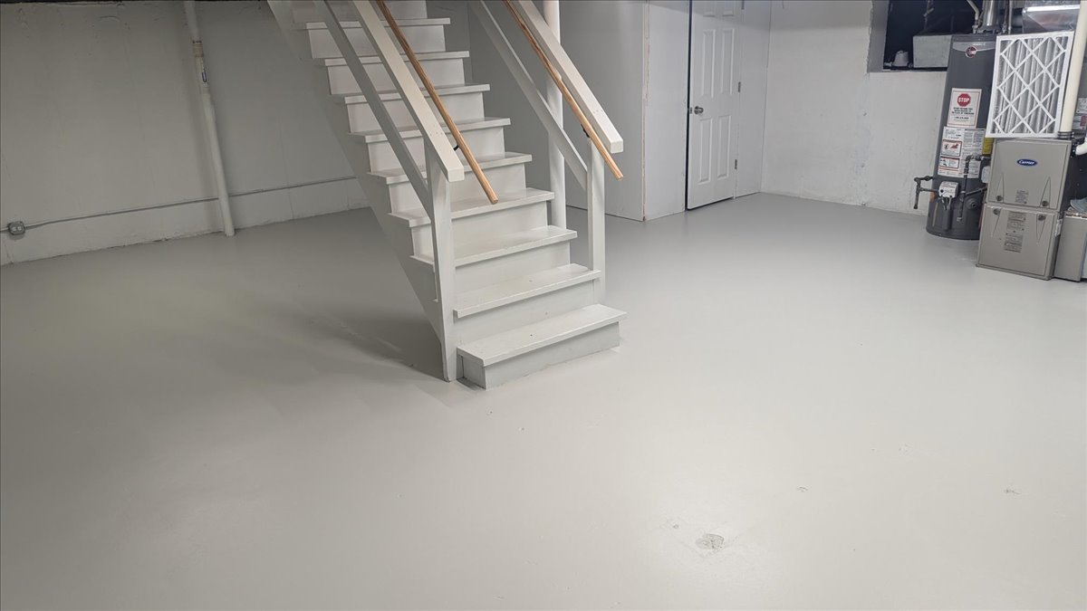 838 East Harriet Lane Barrington, IL 60010 - Photo 26 of 33 a view of entryway and hall