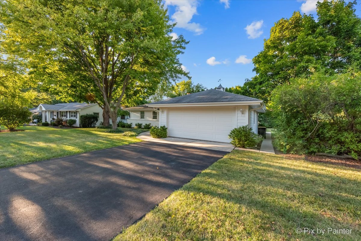 838 East Harriet Lane Barrington, IL 60010 - Photo 32 of 33 a view of a house with a big yard and large tree