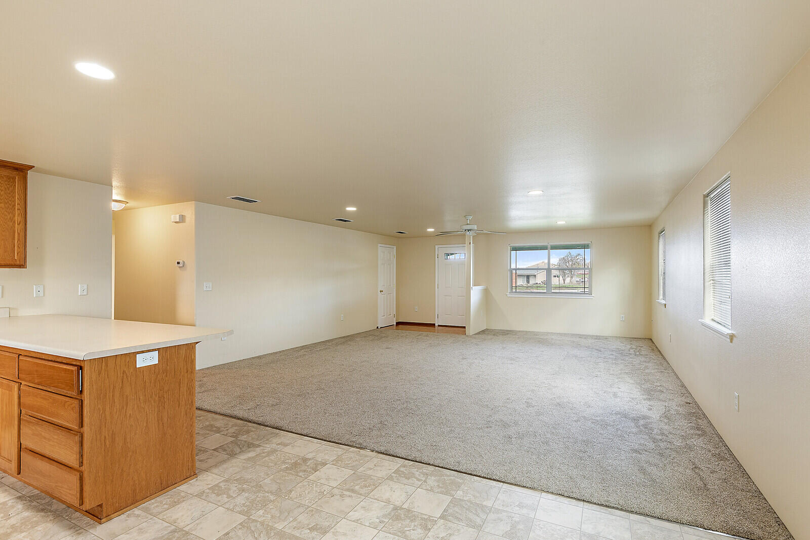 560 Barton Road Eagle Point, OR 97524 - Photo 8 of 30 09_BR_9_mls