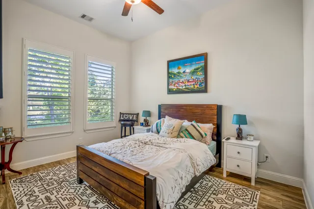 $879,999 | 25202 Wilkes Park Road, Tomball, TX 77375