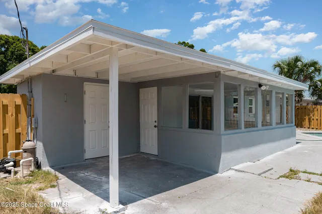 $1,950 | 1497 Breeze Lane, Melbourne, FL 32935