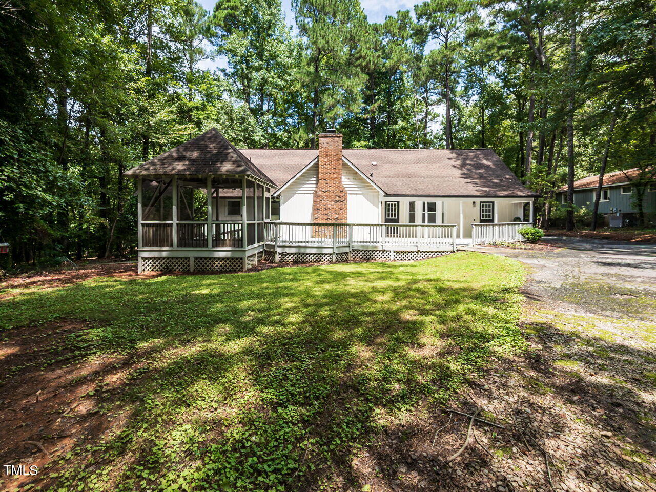 5704 Baird Drive Raleigh, NC 27606 - Photo 34 of 43 047-1280x960-photo