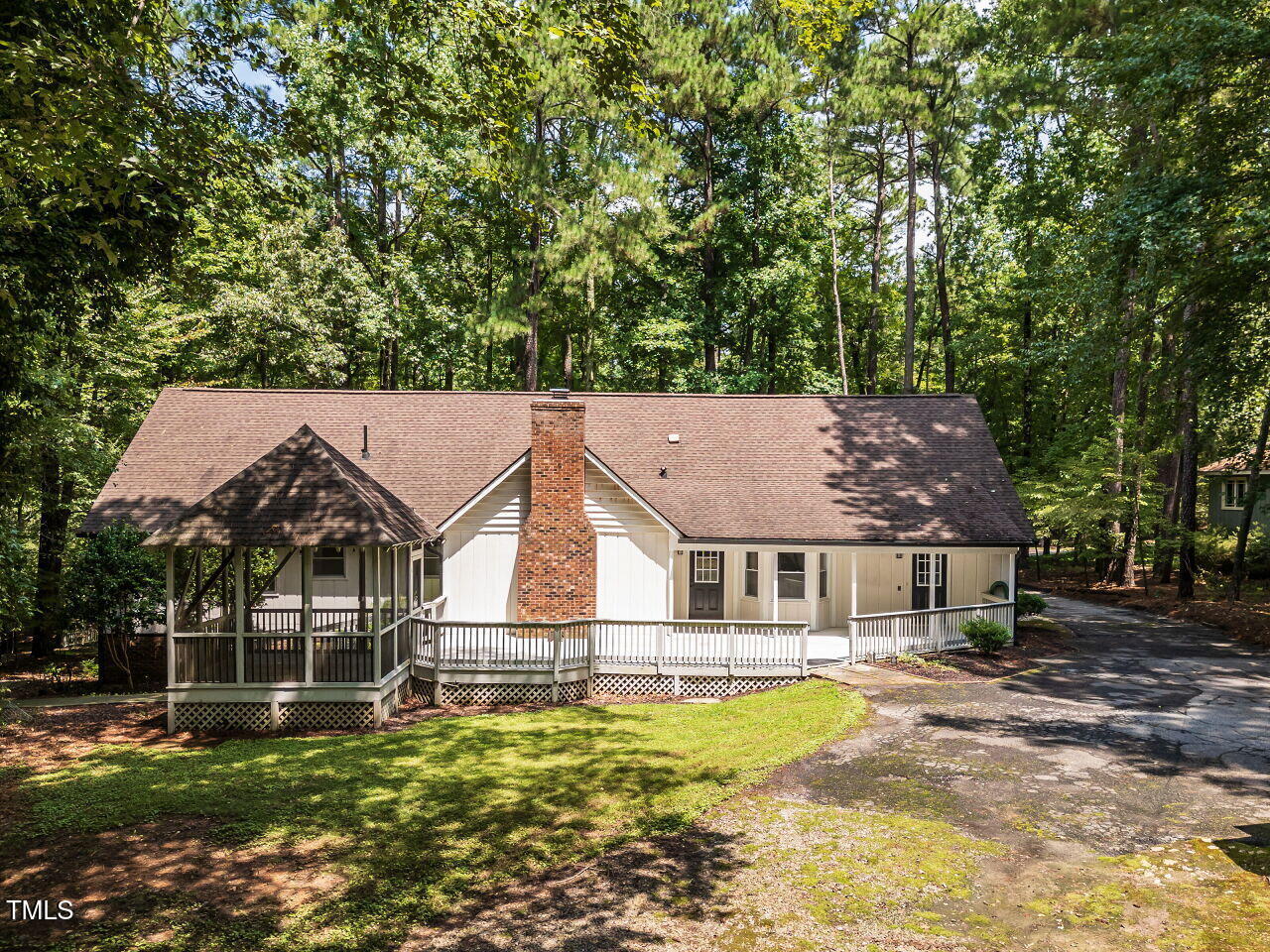 5704 Baird Drive Raleigh, NC 27606 - Photo 37 of 43 056-1280x960-photo