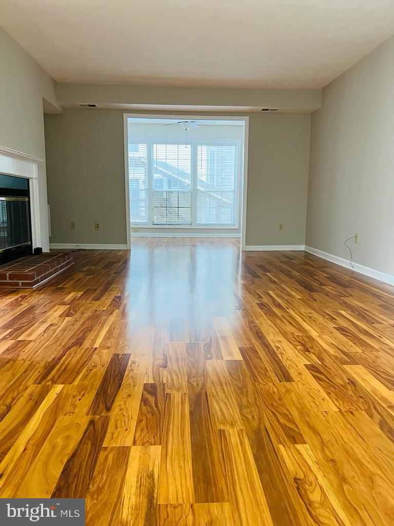 9965 Oakton Terrace Road, Unit 9965 Oakton, VA 22124 - Photo 13 of 30